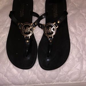 Michael kors sandals size 7